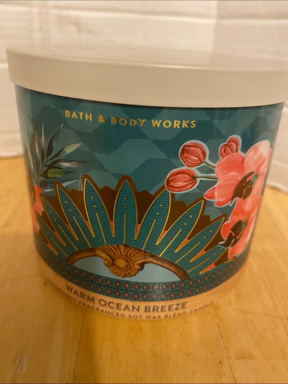 Bath & Body Works White Barn Teal and Pink Warm Ocean Breeze 3 wick candle NWT